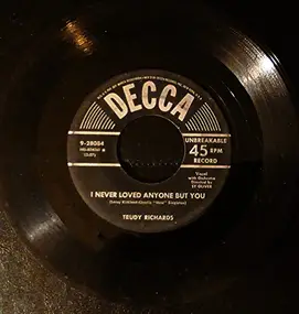 Trudy Richards - I Never Loved Anyone But You / I Don't Mind