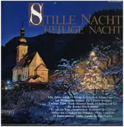 Ein grosser Kirchenchor, ein Kinderchor und eine Turmbläsergruppe - Stille Nacht, heilige Nacht