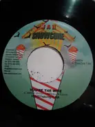 Voicemail Feat. Rohan "Snowcone" Fuller / Mr. Vegas Feat. DJ Flavor - Round Of Applause / You're The Wife