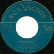 Wayne King And His Orchestra - The Light In Your Eyes
