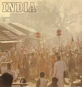 India - India - Acyutananda Swami singt Lieder des Vaisnawas
