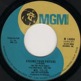 Mel Tillis - Kissing Your Picture (Is So Cold)